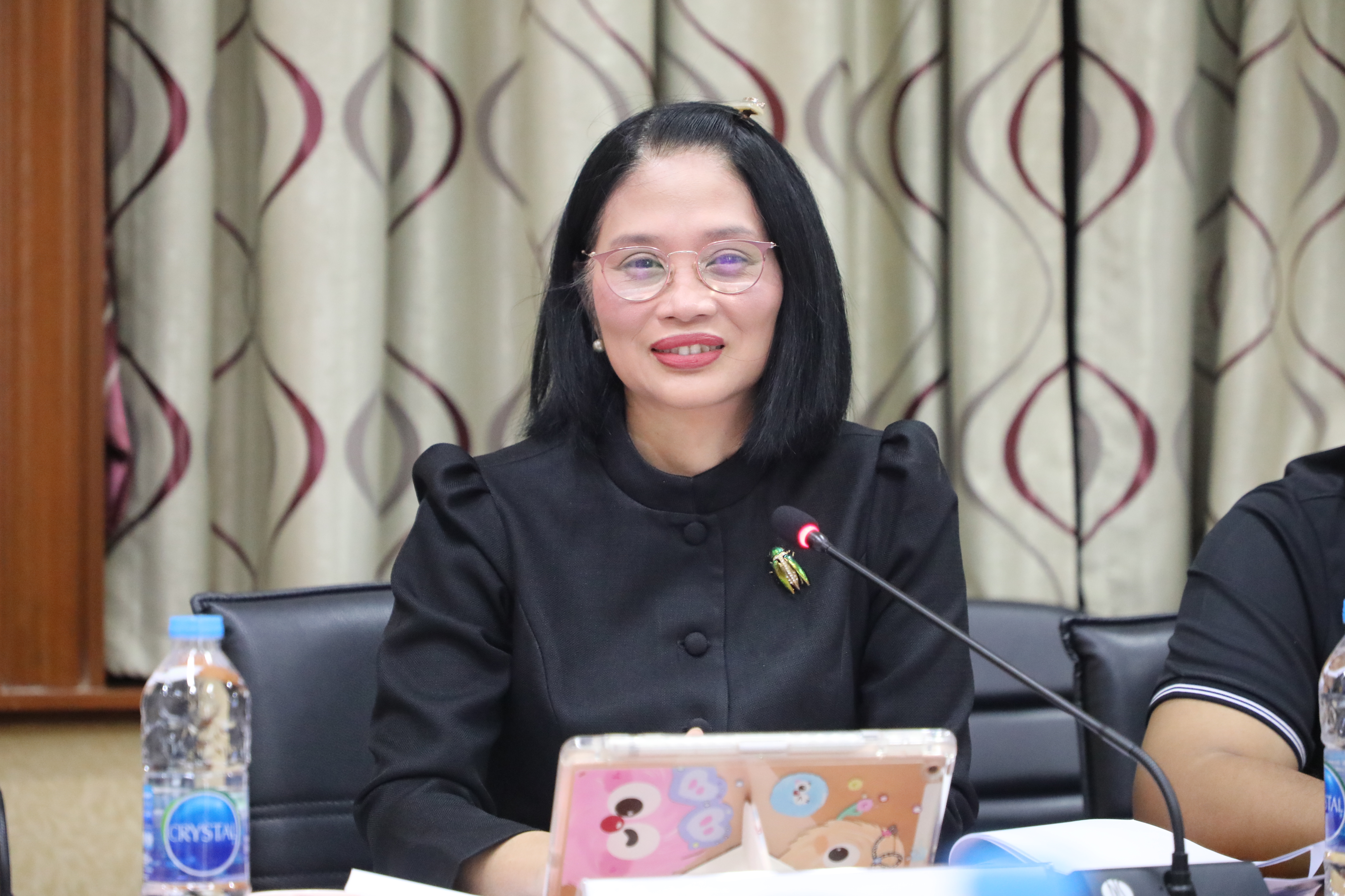 title - ส.ป.ก. ประชุมคณะทำงานศึกษาพิจารณาการแก้ไขปัญหาด้านที่ดินและหนี้สินของเกษตรกร โครงการแก้ไขปัญหาที่ดินทำกินให้แก่เกษตรกรสภาประชาชน 4 ภาค ครั้งที่ 1/2569